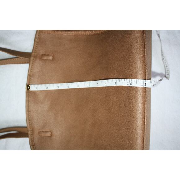 Neiman Marcus Tote Bag Reversible Sherpa Beige Faux Fur Neutral - Picture 8 of 9